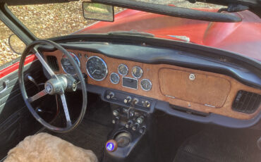Triumph-TR4A-1966-Convertible-17