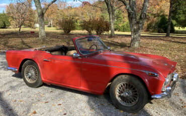 Triumph-TR4A-1966-Convertible