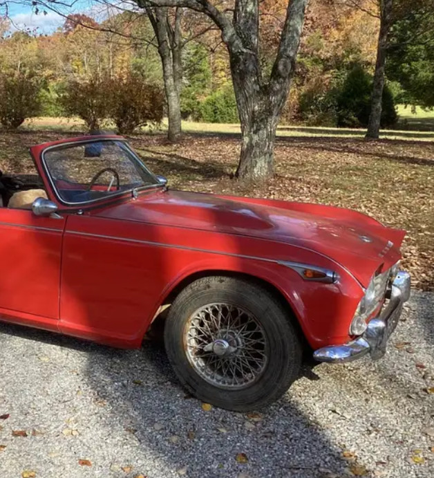 Triumph-TR4A-1966-Convertible-6