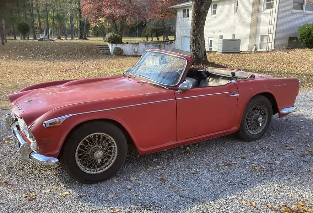 Triumph-TR4A-1966-Convertible-7