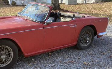 Triumph-TR4A-1966-Convertible-9