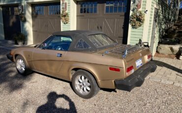 Triumph-TR8-1980-Convertible-1