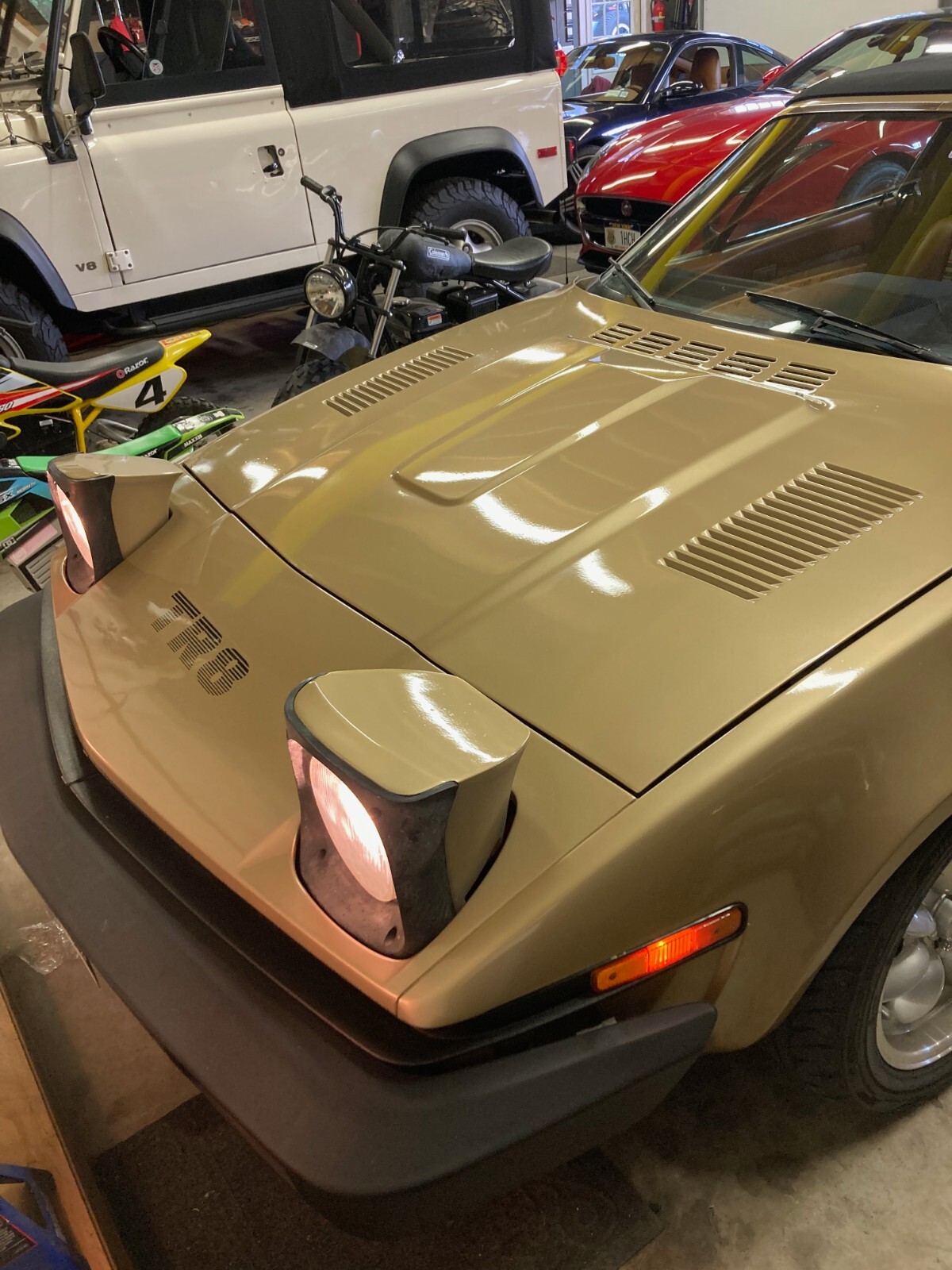 Triumph-TR8-1980-Convertible-19