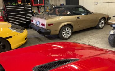 Triumph-TR8-1980-Convertible-20