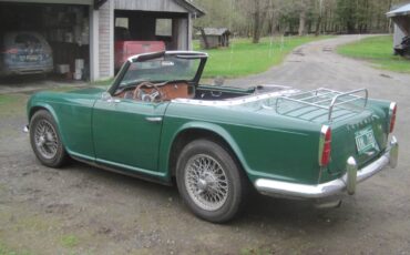 Triumph-Tr4-1961-green-5