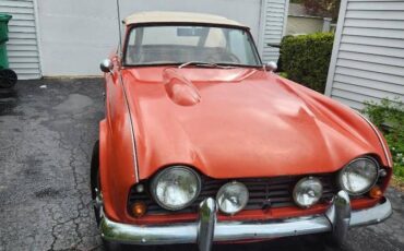 Triumph-Tr4-1964-red-1