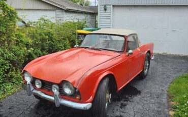 Triumph Tr4  1964 red