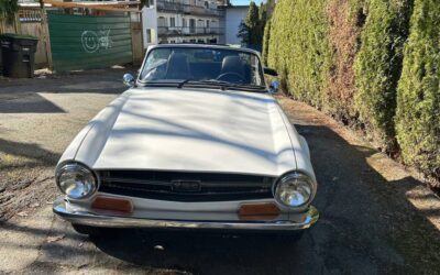 Triumph Tr6  1969 white