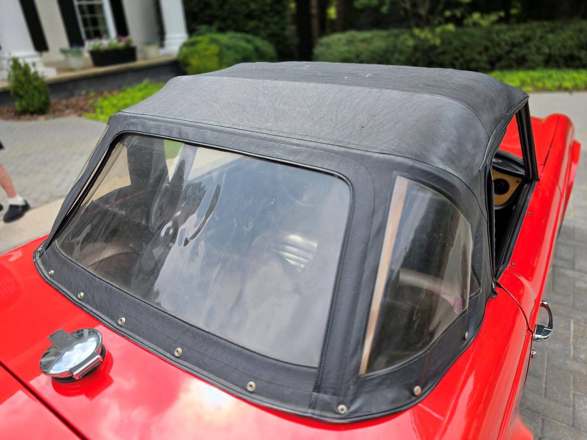 Triumph-Tr6-1974-1