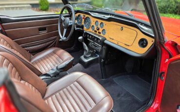 Triumph-Tr6-1974-15