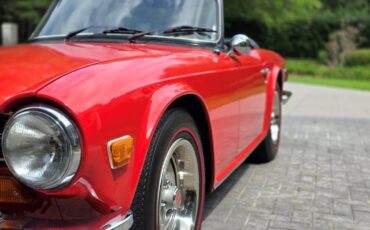 Triumph-Tr6-1974-2