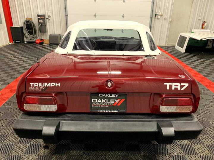 Triumph-Tr7-1979-10