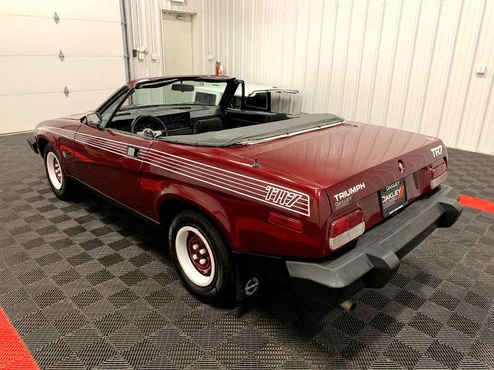 Triumph-Tr7-1979-4