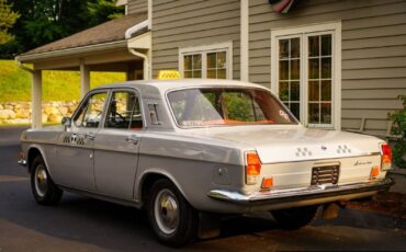 Volga-GAZ-M24-1976-Sedan-4