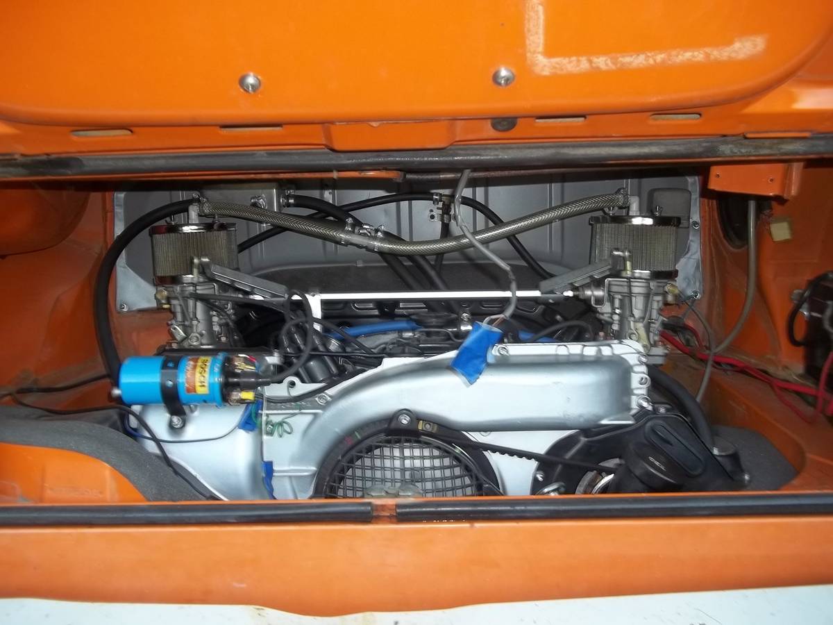 Volkswagen-1973-orange-2