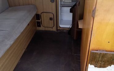 Volkswagen-81-vw-vanagon-westfalia-campert-1980-yellow-12