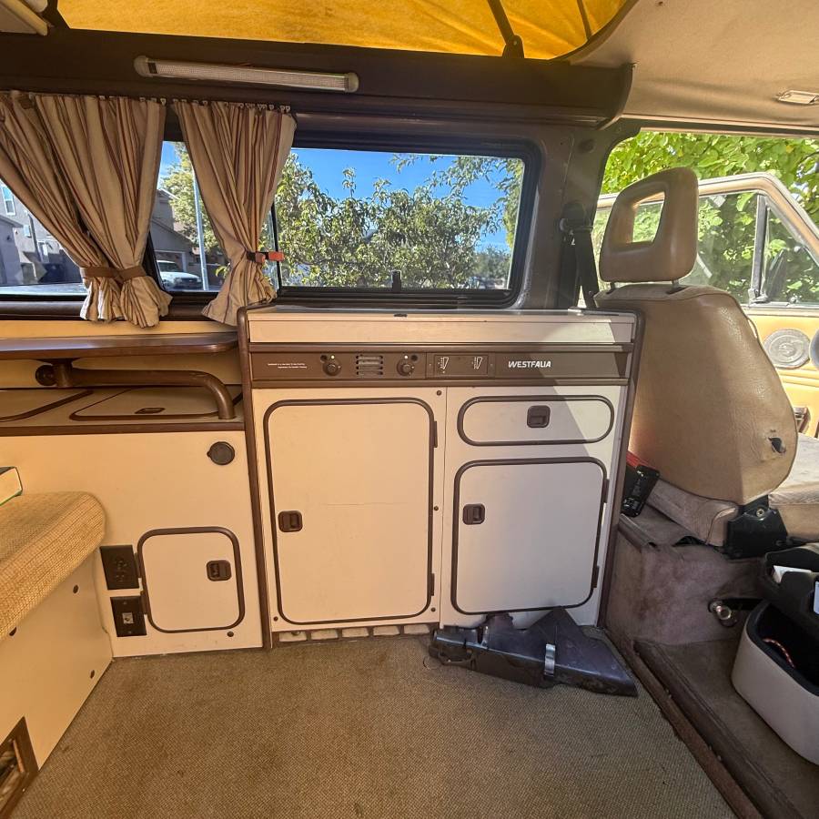 Volkswagen-86-vw-vanawagon-westfilia-1986-grey-12