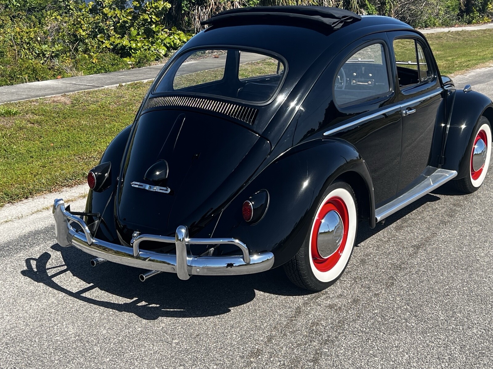 Volkswagen-Beetle-1960-Convertible-15