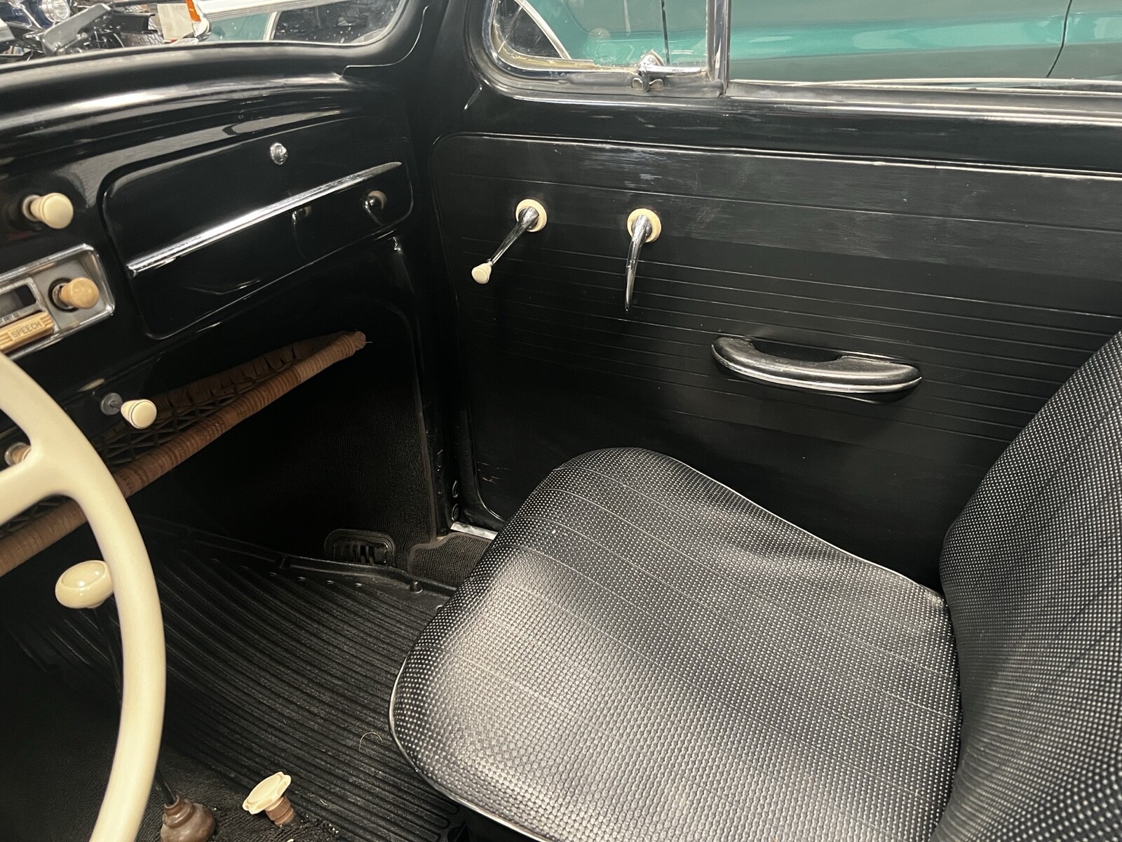 Volkswagen-Beetle-1960-Convertible-26