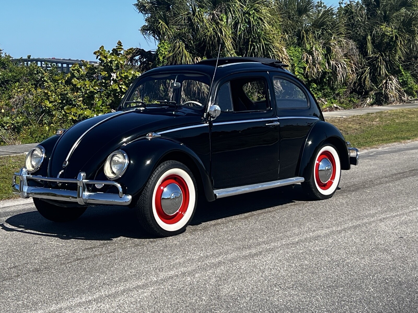 Volkswagen-Beetle-1960-Convertible