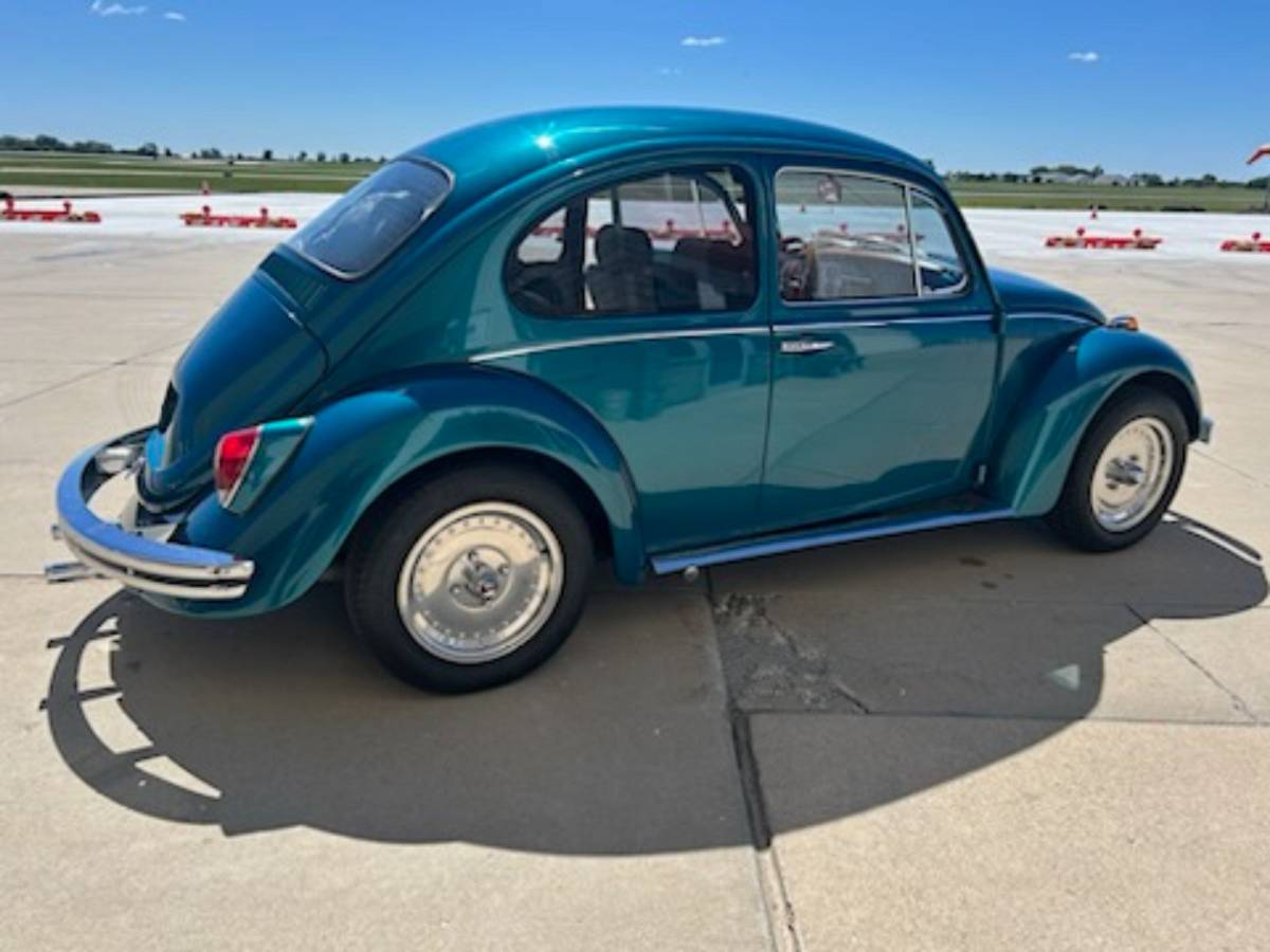 Volkswagen-Beetle-1969-blue-2