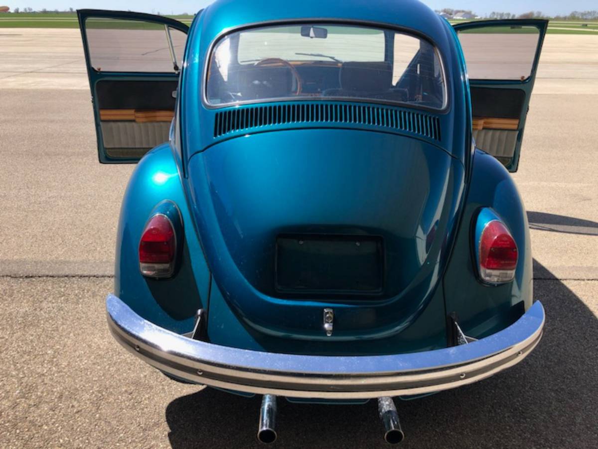 Volkswagen-Beetle-1969-blue-7