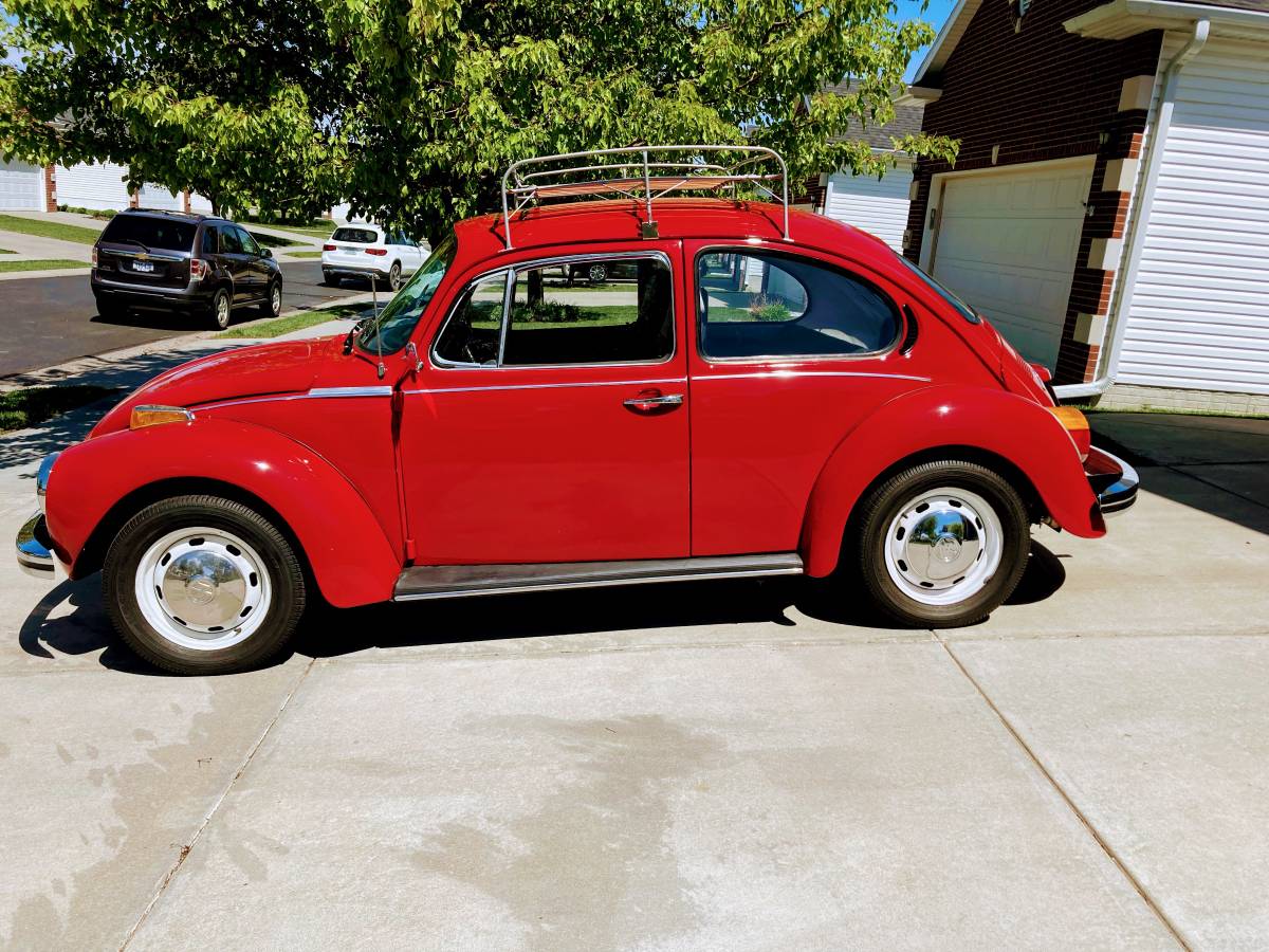 Volkswagen Beetle  1973 red
