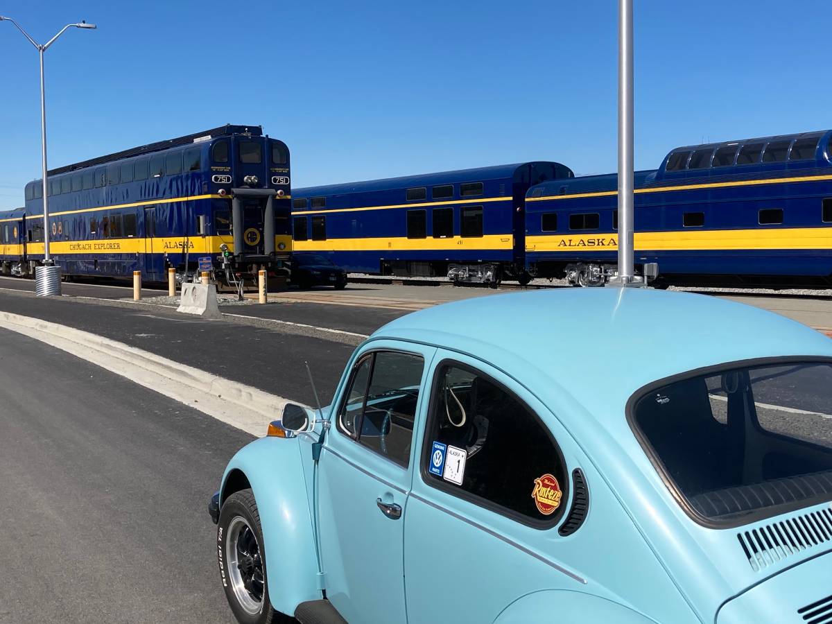 Volkswagen-Beetle-1974-blue-3