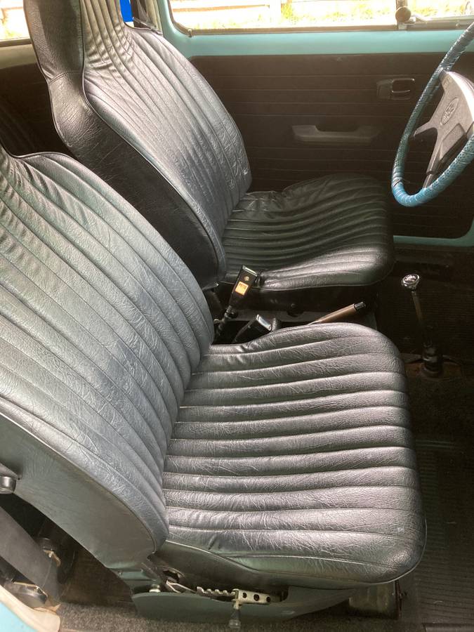 Volkswagen-Beetle-1974-blue-7