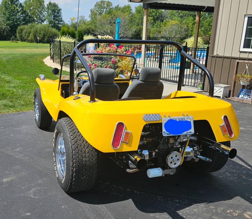 Volkswagen-Beetle-1974-yellow-11