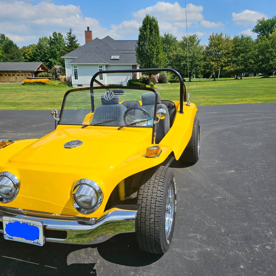 Volkswagen-Beetle-1974-yellow-3
