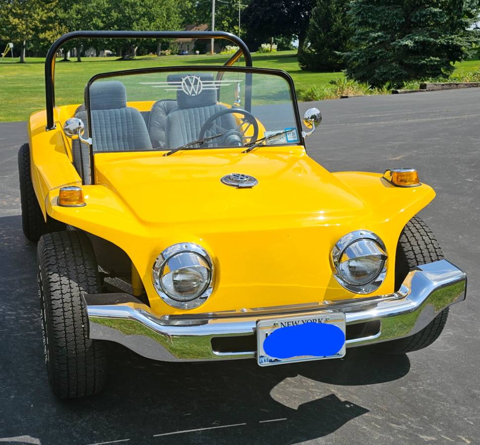 Volkswagen-Beetle-1974-yellow-4