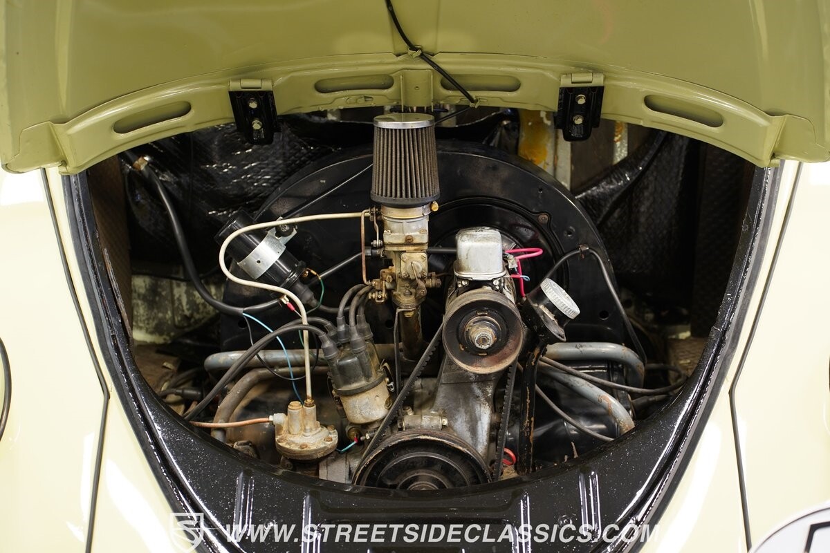 Volkswagen-Beetle-Classic-1960-Coupe-3