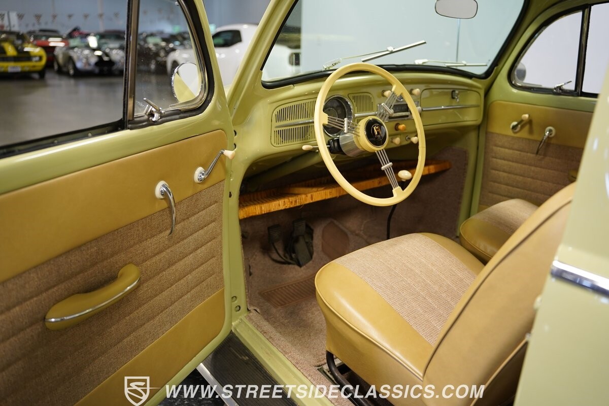 Volkswagen-Beetle-Classic-1960-Coupe-4