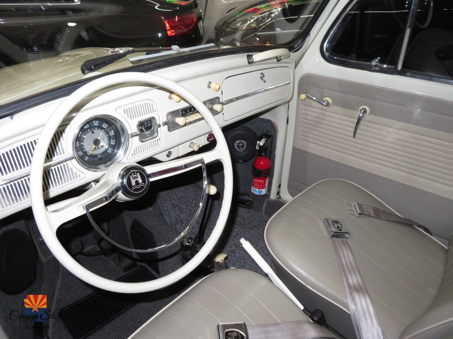 Volkswagen-Beetle-Classic-1962-Coupe-1