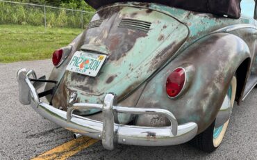 Volkswagen-Beetle-Classic-1962-convertible-35