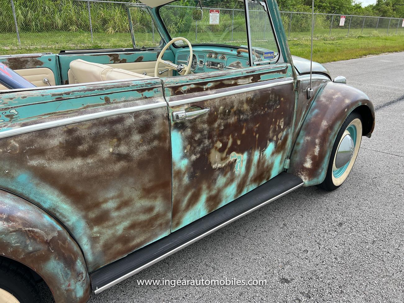 Volkswagen-Beetle-Classic-1962-convertible-38