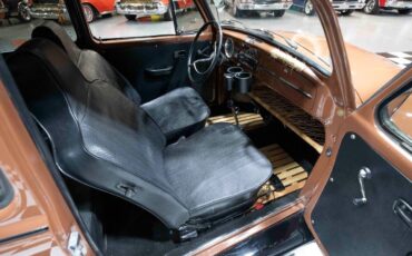 Volkswagen-Beetle-Classic-1967-Coupe-34
