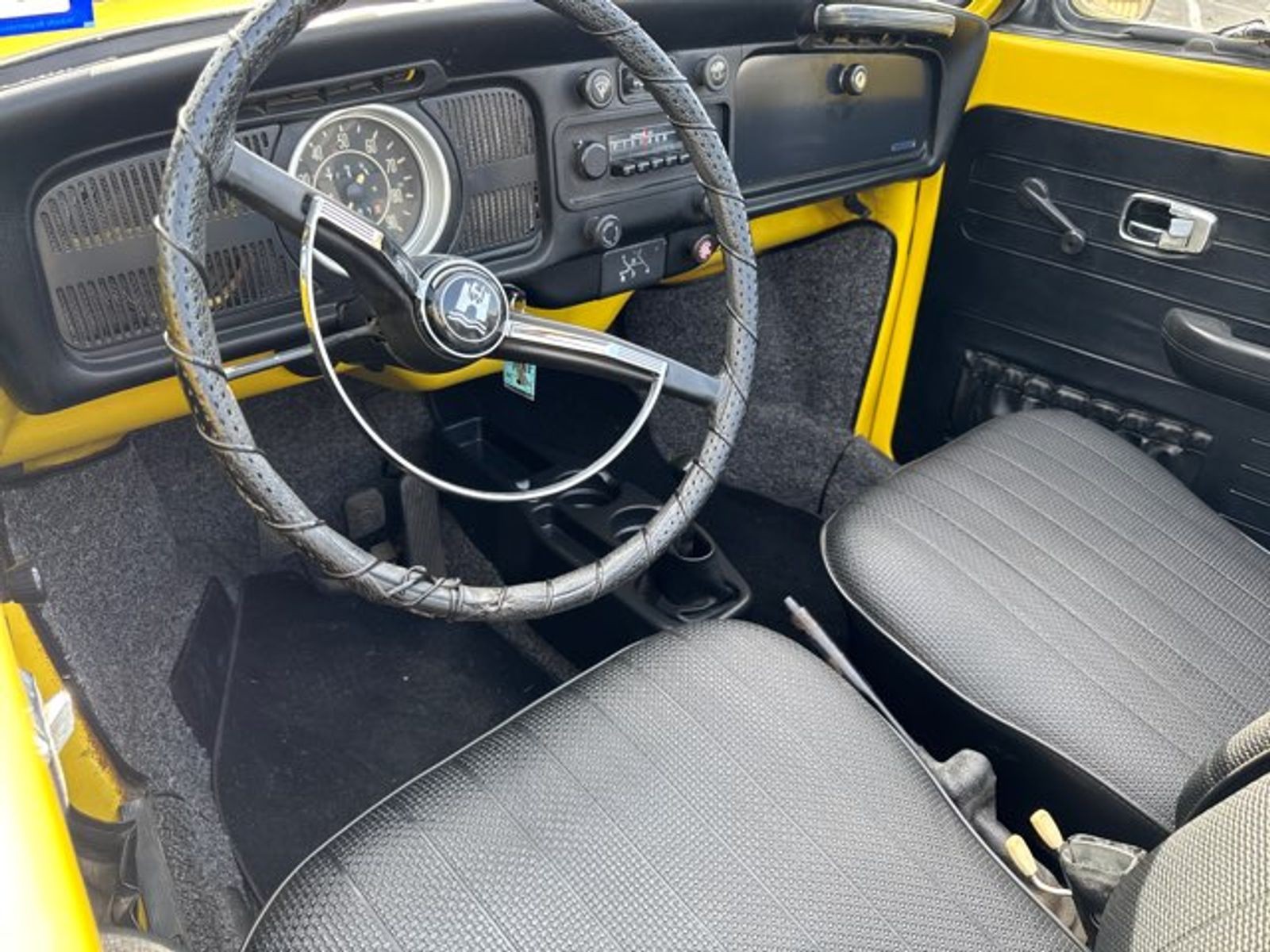 Volkswagen-Beetle-Classic-1971-Convertible-10