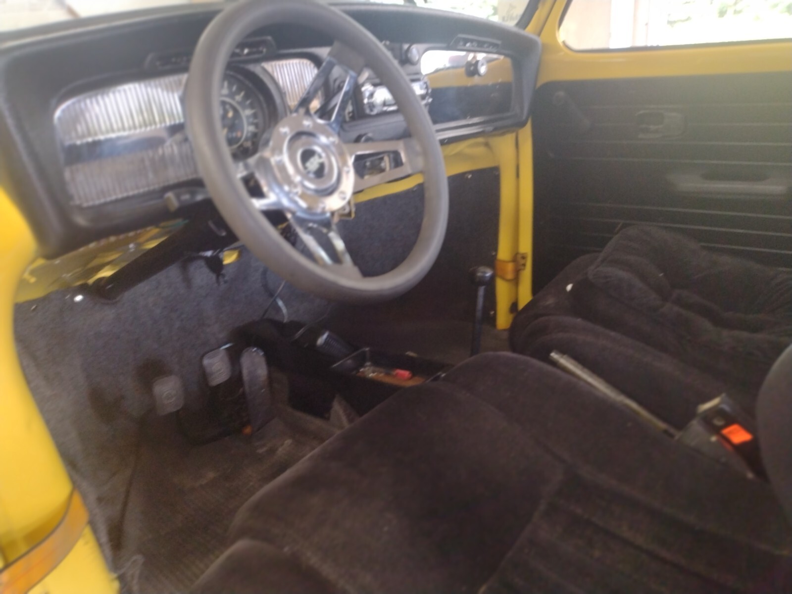 Volkswagen-Beetle-Classic-1973-Compact-3