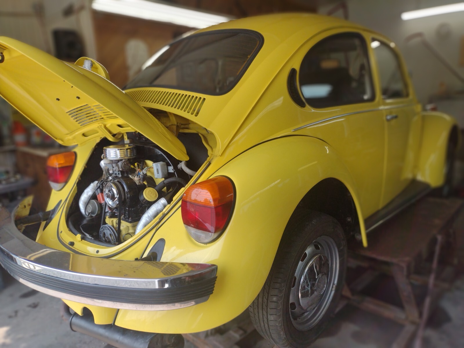Volkswagen-Beetle-Classic-1973-Compact-9