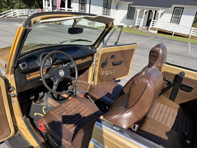 Volkswagen-Beetle-Classic-1974-Convertible-11