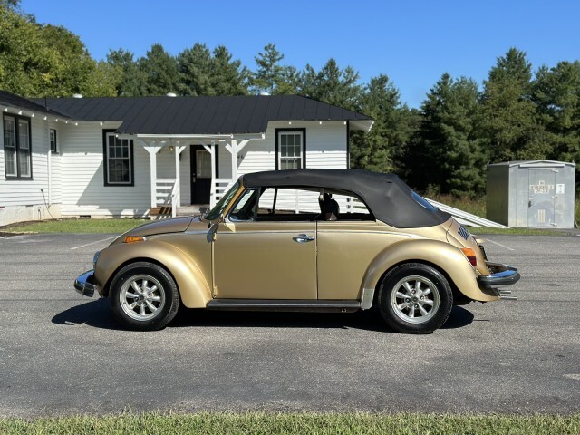 Volkswagen-Beetle-Classic-1974-Convertible-7