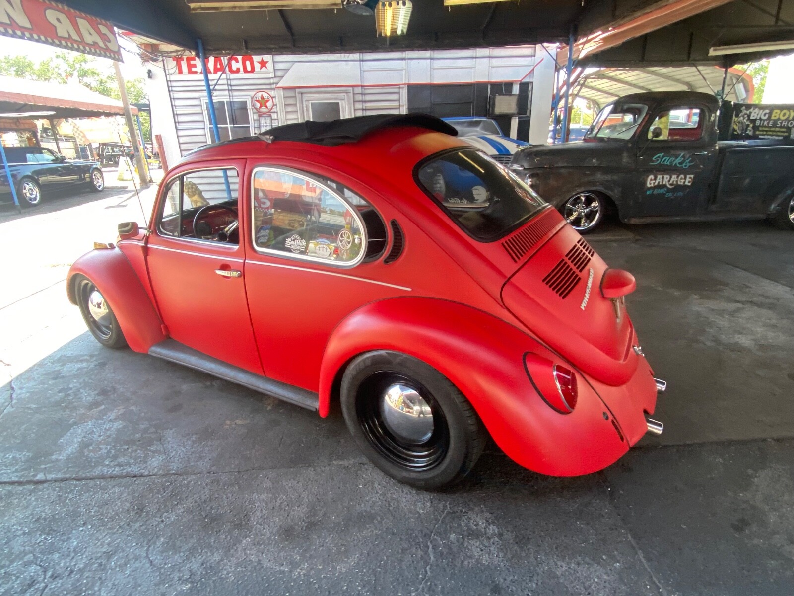 Volkswagen-Beetle-Classic-1974-Coupe-10