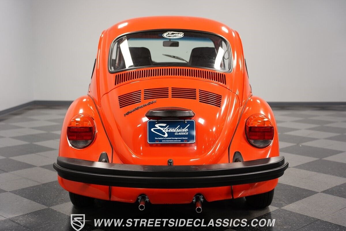 Volkswagen-Beetle-Classic-1974-Coupe-11