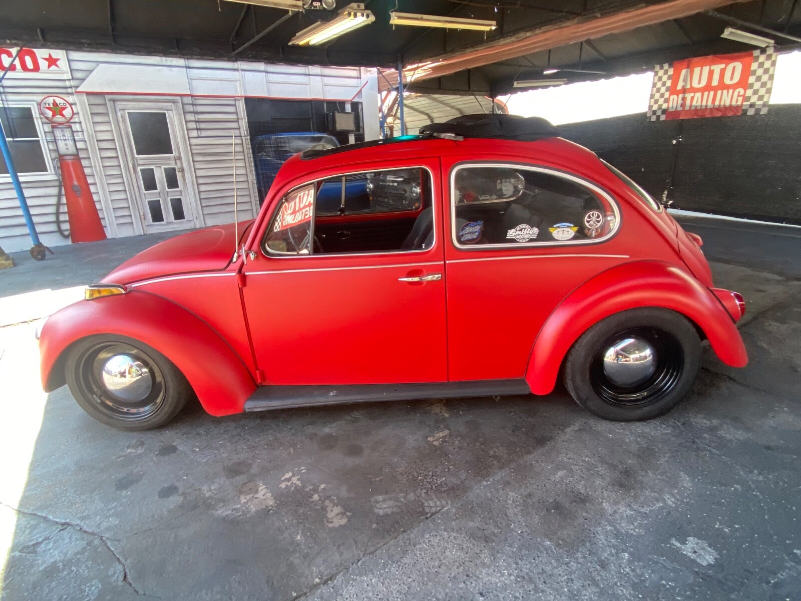 Volkswagen-Beetle-Classic-1974-Coupe-12