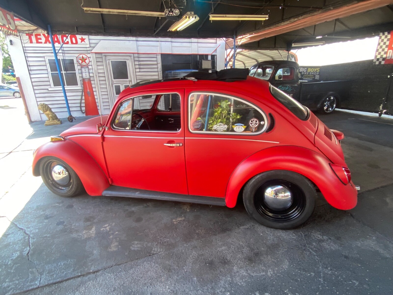 Volkswagen-Beetle-Classic-1974-Coupe-13