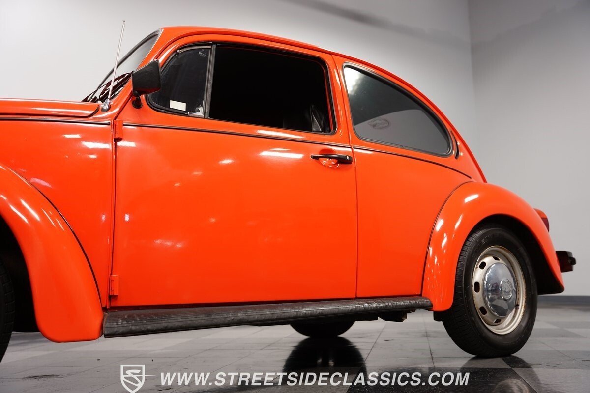 Volkswagen-Beetle-Classic-1974-Coupe-23