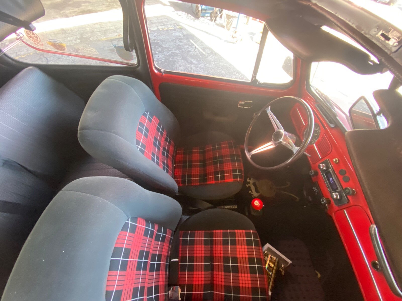 Volkswagen-Beetle-Classic-1974-Coupe-25