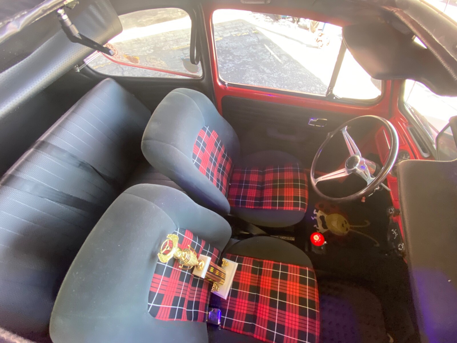 Volkswagen-Beetle-Classic-1974-Coupe-26